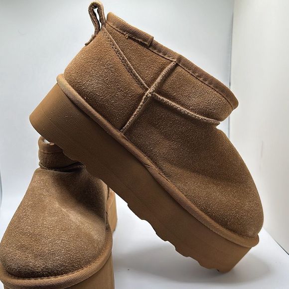 CUSHIONAIRE Women's Genuine Suede pull on platform boot +Memory Foam 8 CHESTNUT - Picture 6 of 7